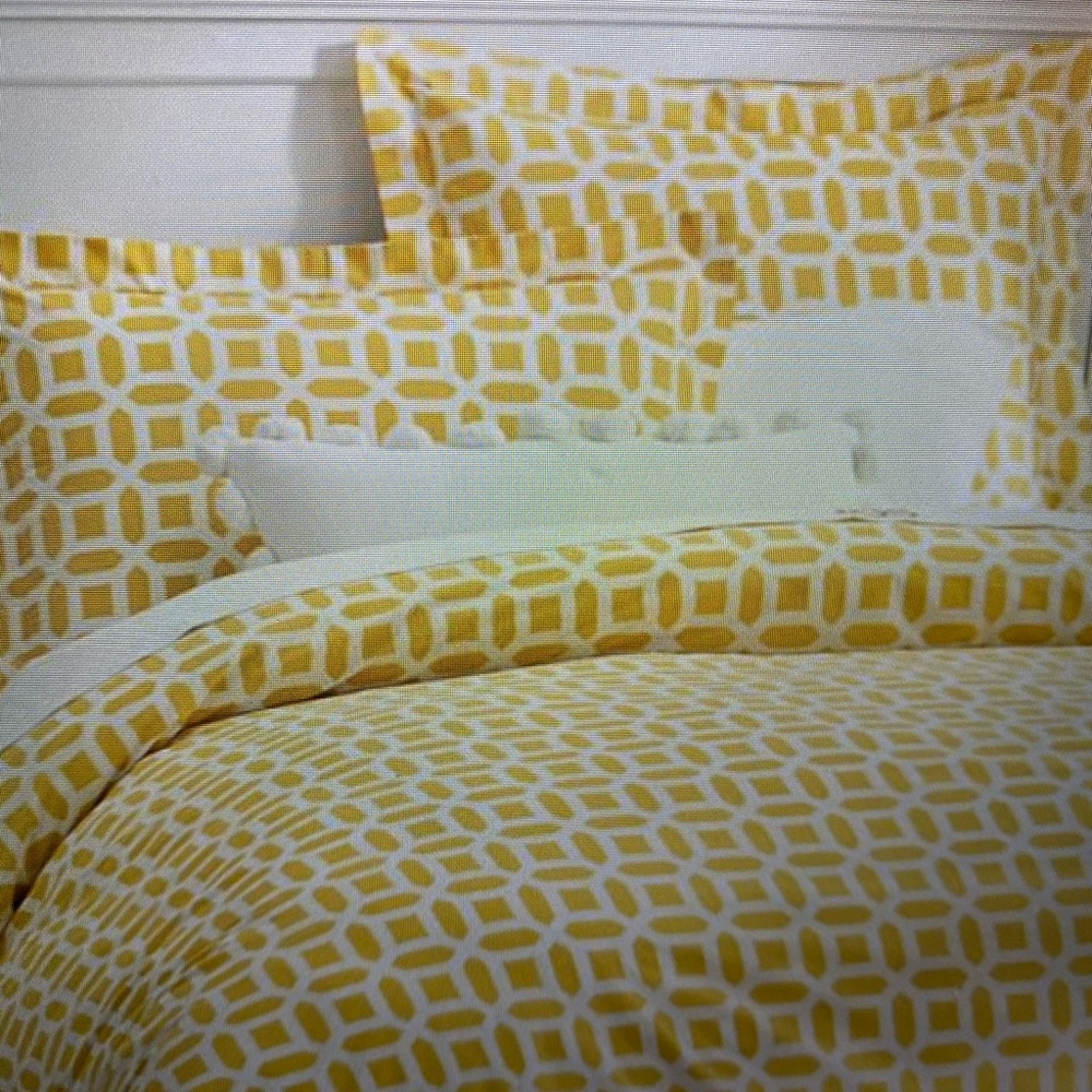 Duvet Cover and shams